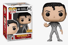superman from flashpoint hot topic yellow background 251